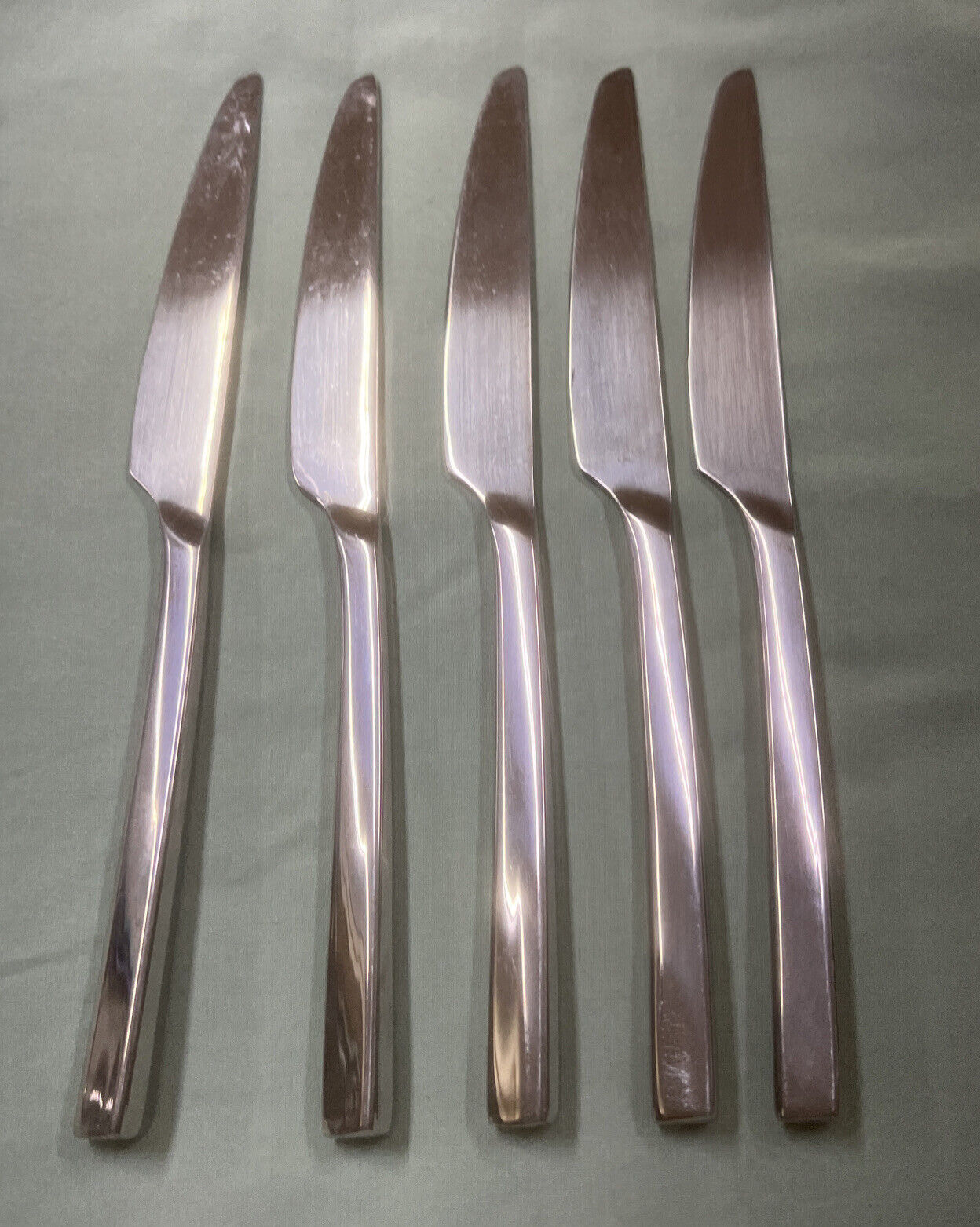 5 Towle Luxor Stainless Dinner Knives Triangular Handle