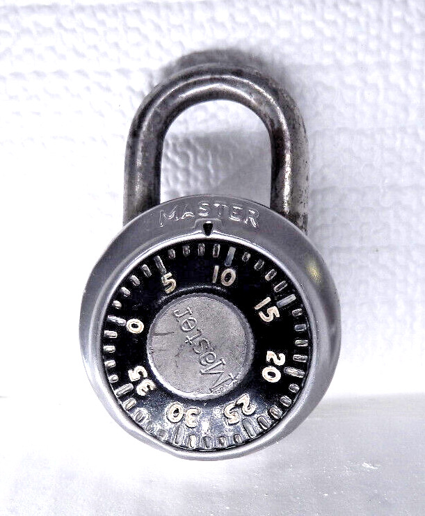 { Vintage 1950\'s Master Lock \
