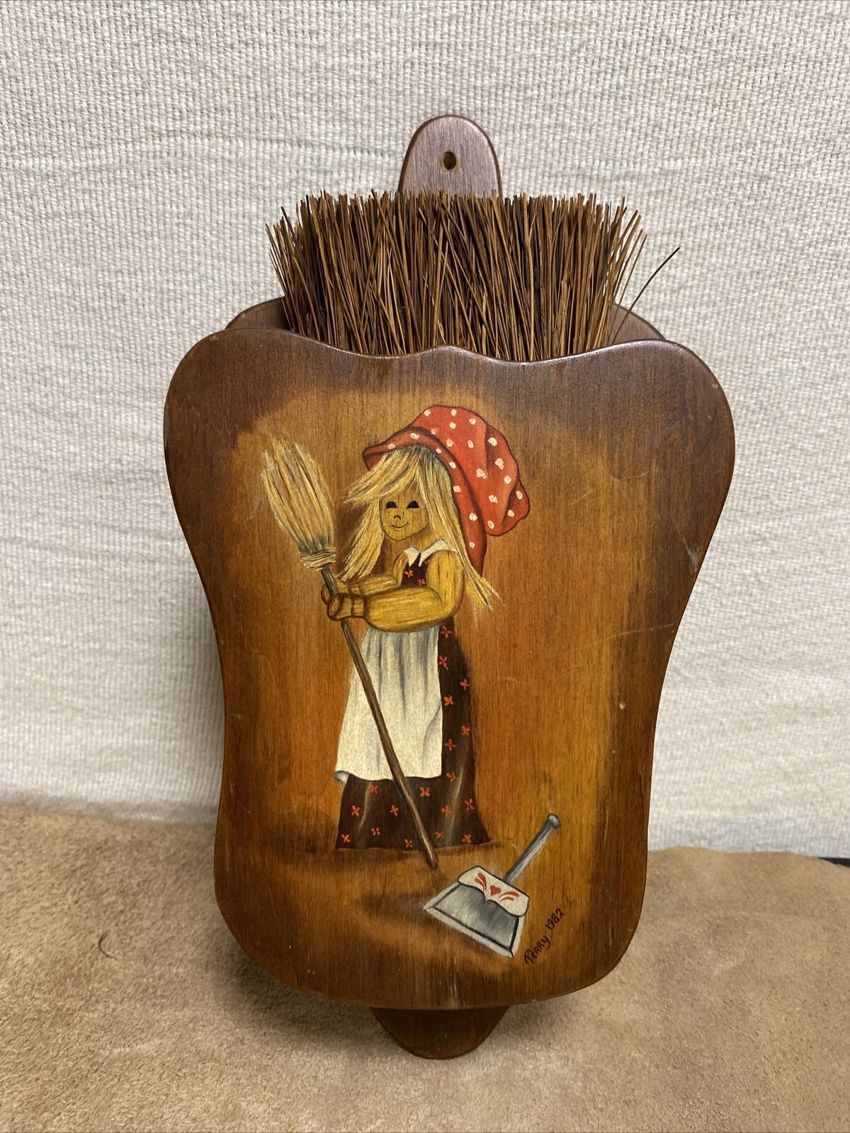 Vintage Straw Whisk Hand Broom - Metal Ring With Wood Wall Holder Hand Painted