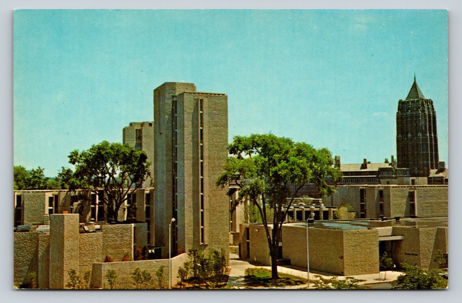 Ezra Stiles College in NEW HAVEN Connecticut Yale UN Vintage Postcard 0930