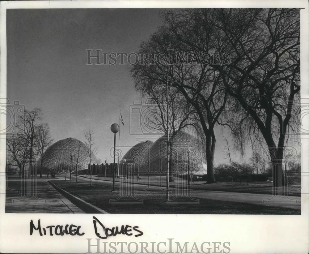 1976 Press Photo Mitchell Park Conservatory Domes, in Milwaukee, Wisconsin