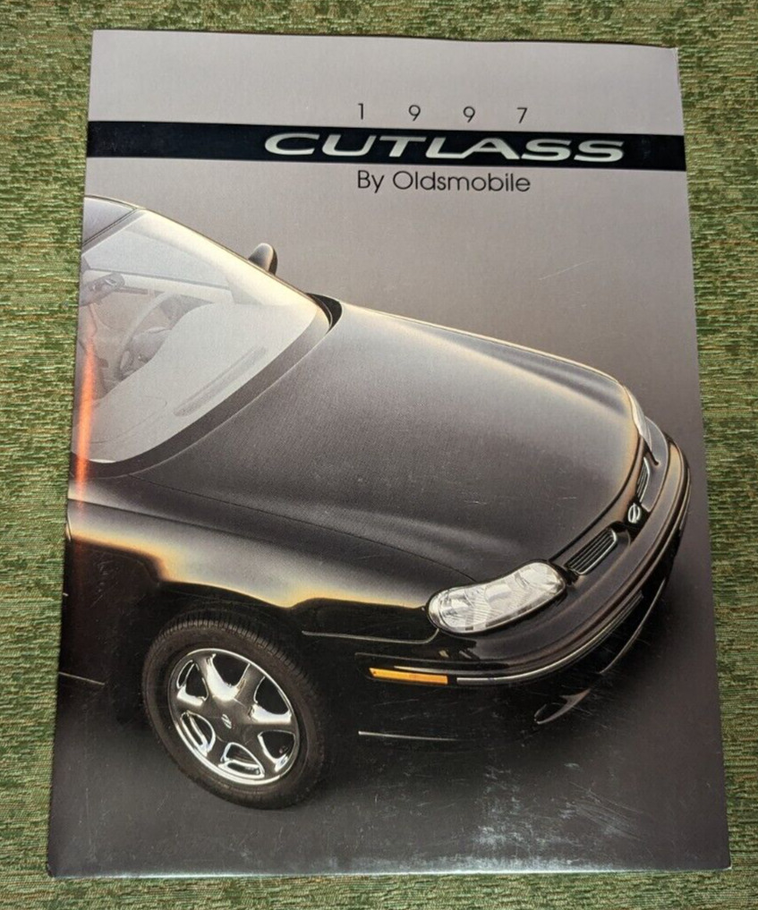 1997 Oldsmobile Cutlass GM Press Kit Brochure Photos 