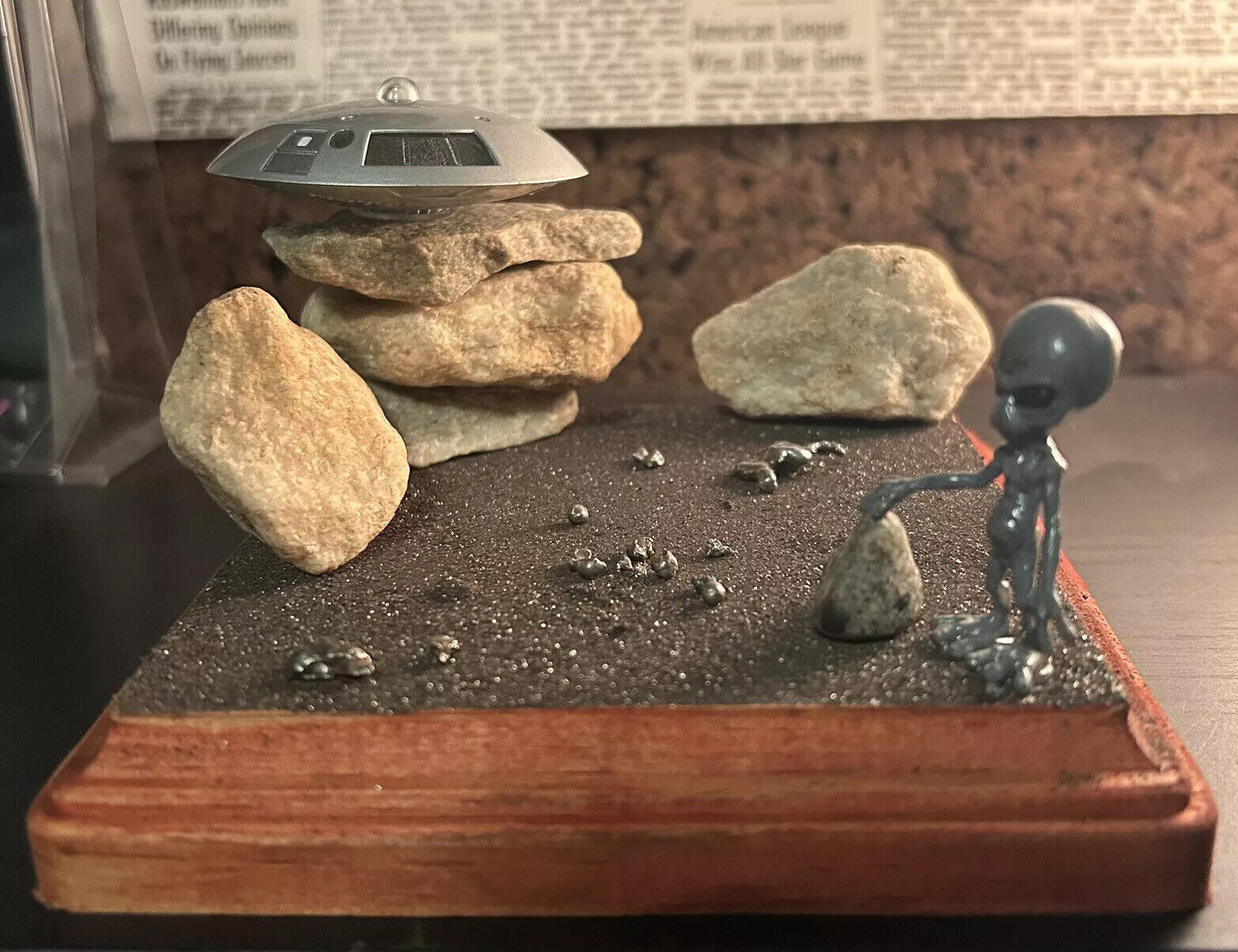 UFO Flying Saucer and Alien Custom Model Display  - Meteorite Coated Base