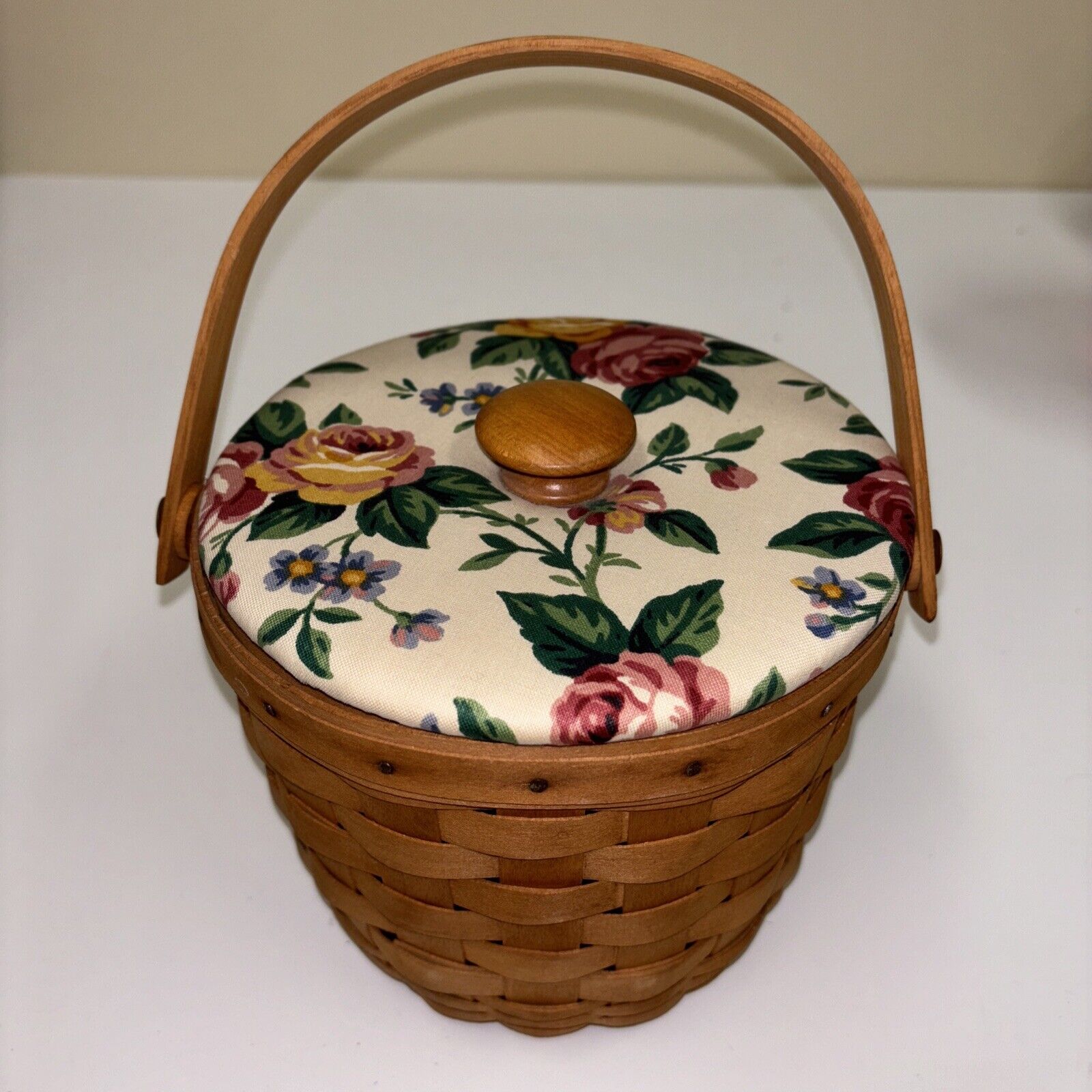 Longaberger Med Round Fruit Basket Swing Handle, Fabric Lid Floral Lid Cover