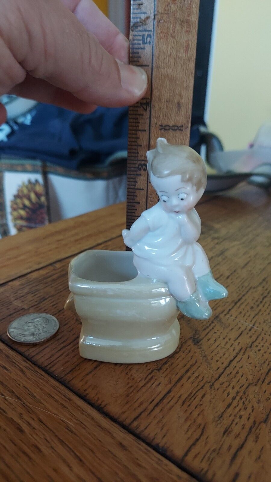 Vintage 1930s 3318 Germany Girl Figurine On Toilet Ceramic Glaze Bedpan Urinal