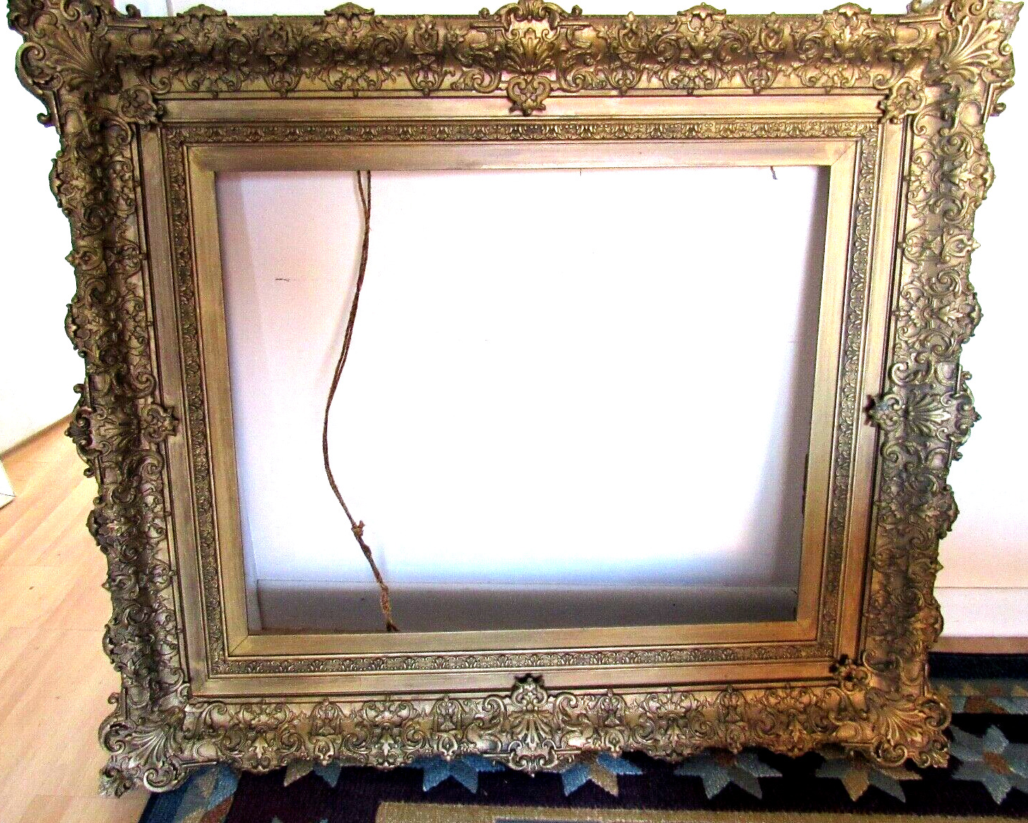 ANTIQUE 19C  MUSEUM QUALITY GILT FRAME FOR PAINTING   OUTSIDE 27 X 22 Inch (m-3)