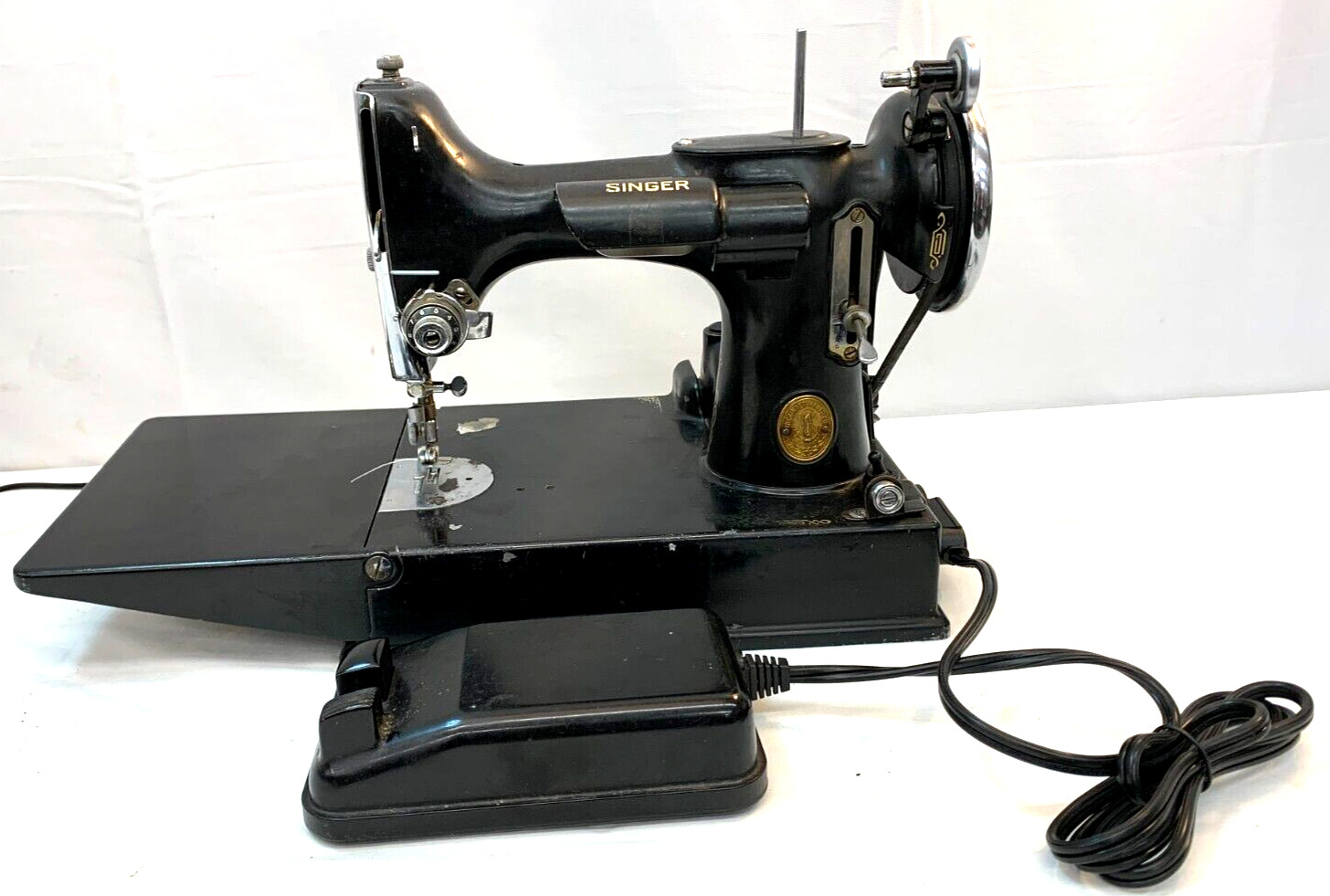 Vintage SINGER 1937 Featherweight 221 Sewing Machine For Parts or Restoration
