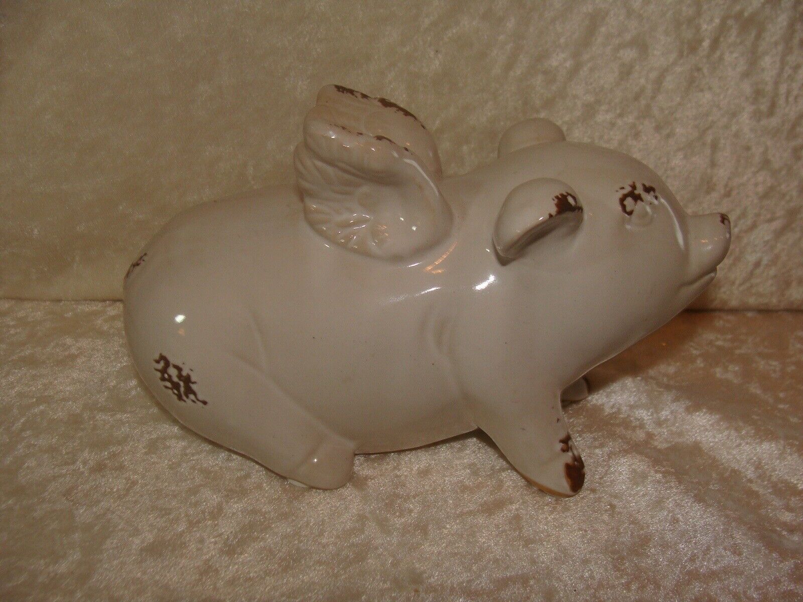 Sitting Angel Wings Flying Pig When Pigs Fly Ceramic Figurine Glossy 6”Lx3.5”H