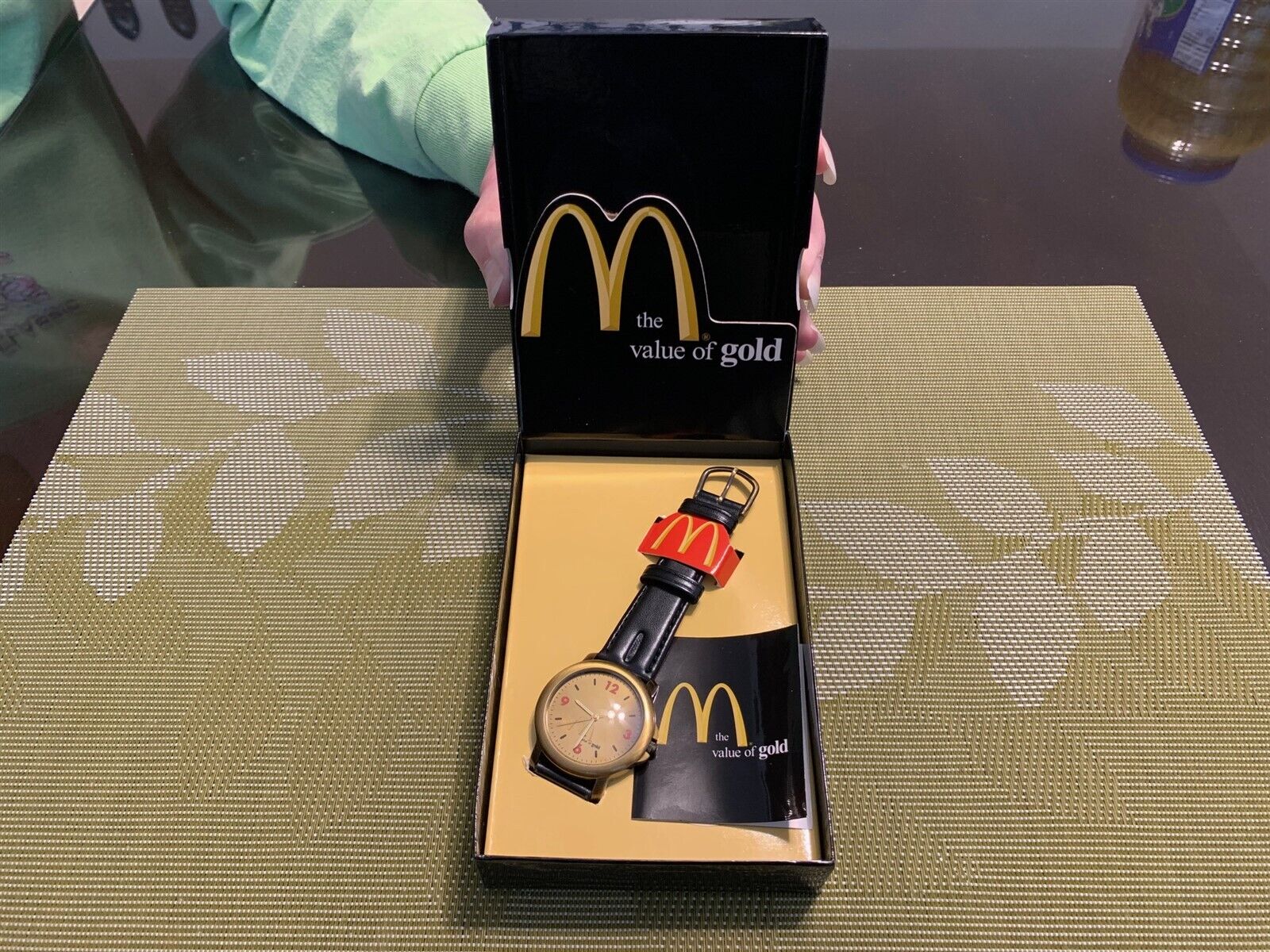 McDONALD'S the value of GOLD watch - NEVER REMOVED FROM THE BOX -VINTAGE 1998 