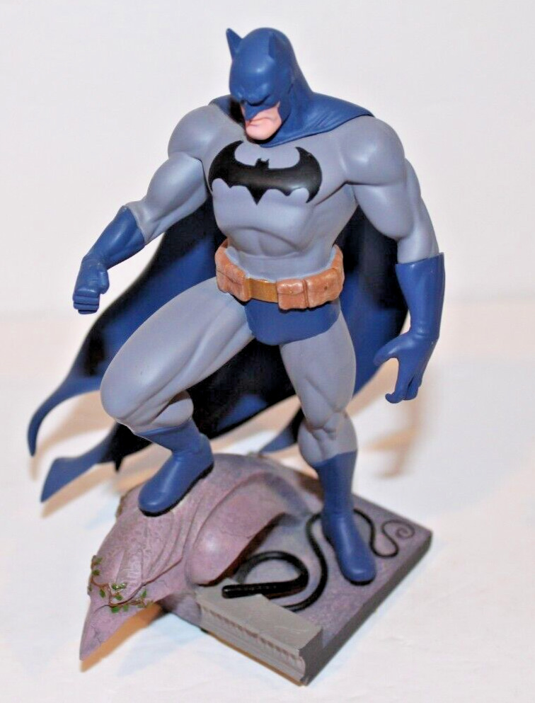 DC Direct Batman Jim Lee 2005 Hand Painted Cold Cast Porcelain Mini Statue 6.5\
