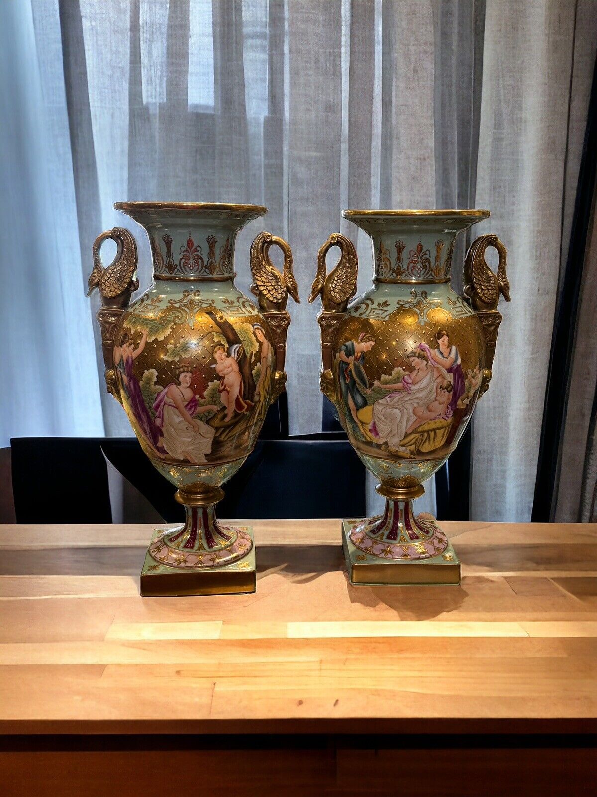 french antique Pairs vases victorian. Great Condition.