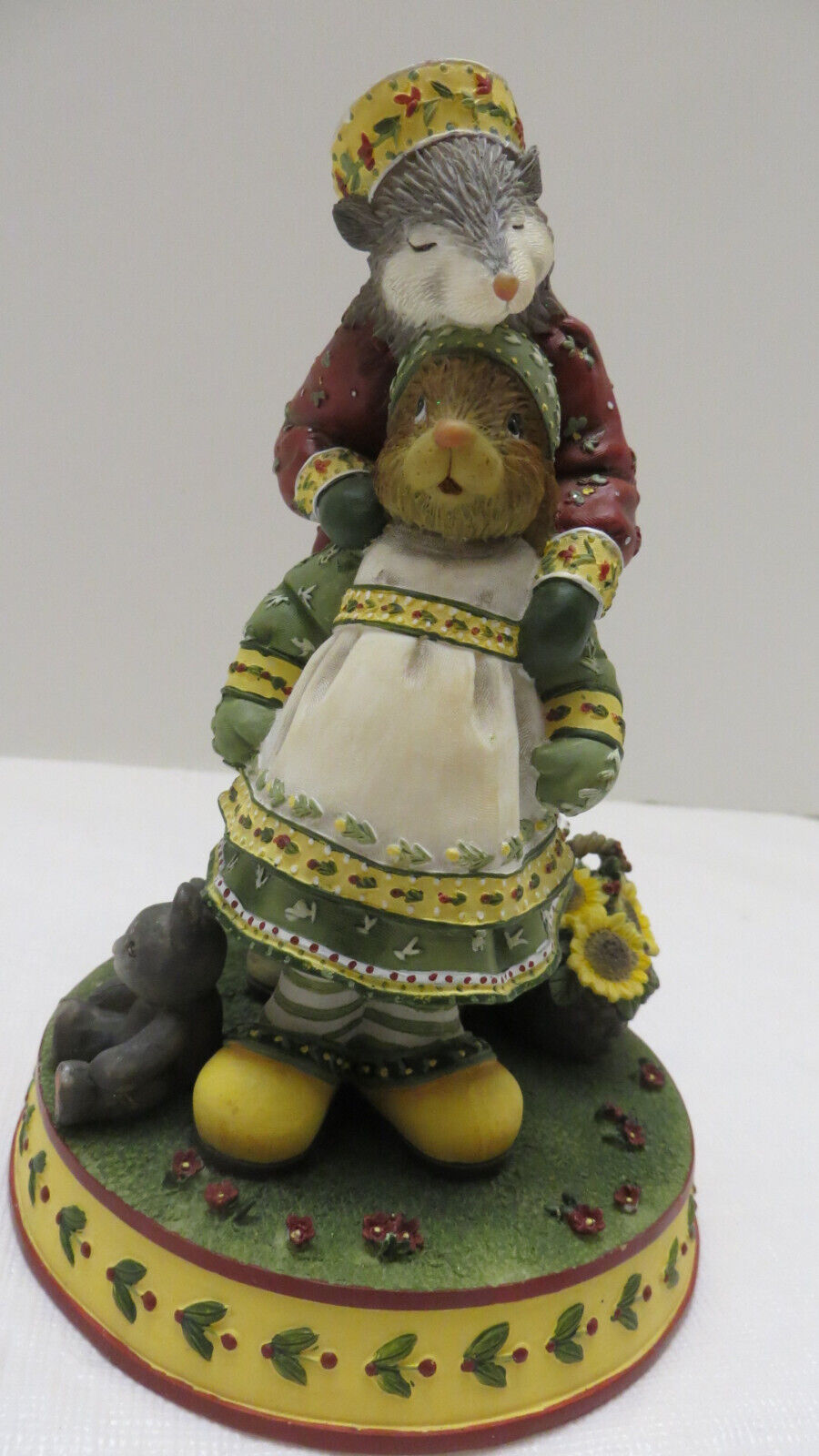 Woodsong Mother’s Love 2002 Figurine