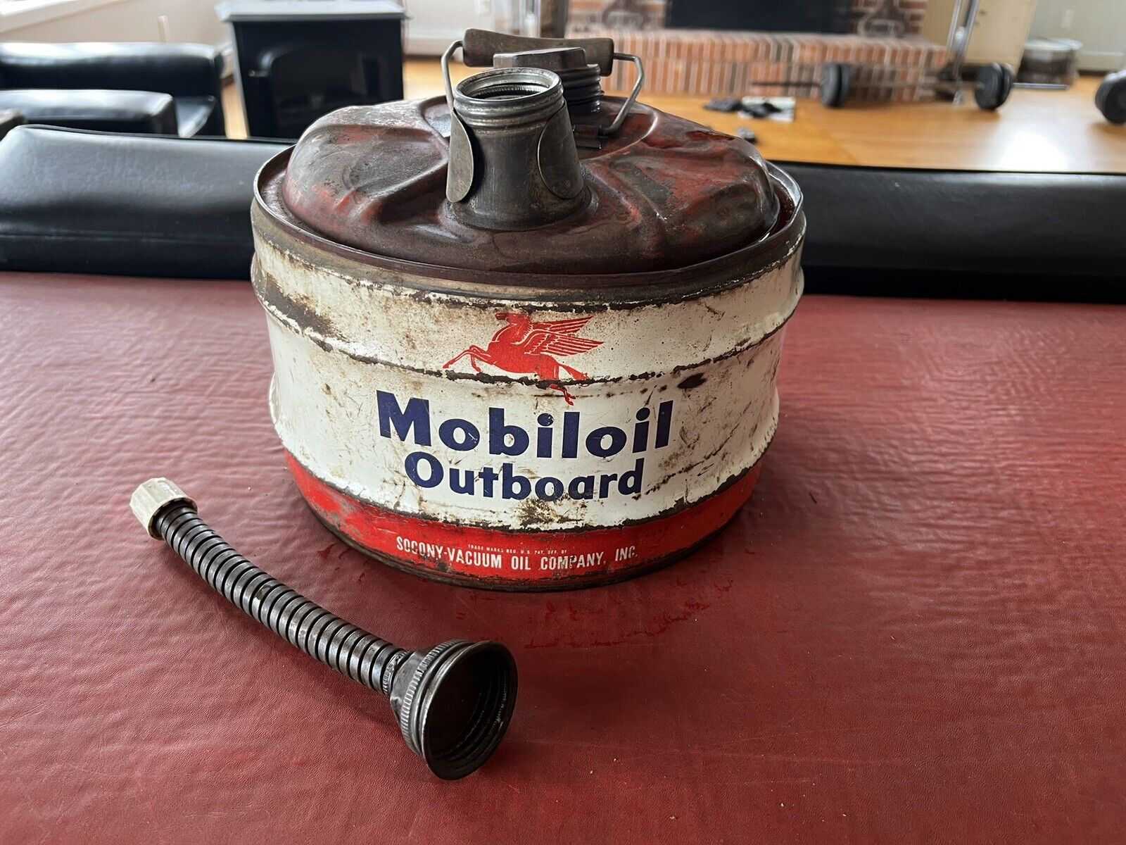 1950\'s Mobiloil Outboard 2.5-Gal Gas Oil Can Sign Mobilgas Station Motor