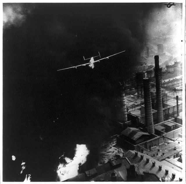 Astra Romana Refinery,Aerial,Consolidated B-24,bombing,Ploesti,Roumania,1944