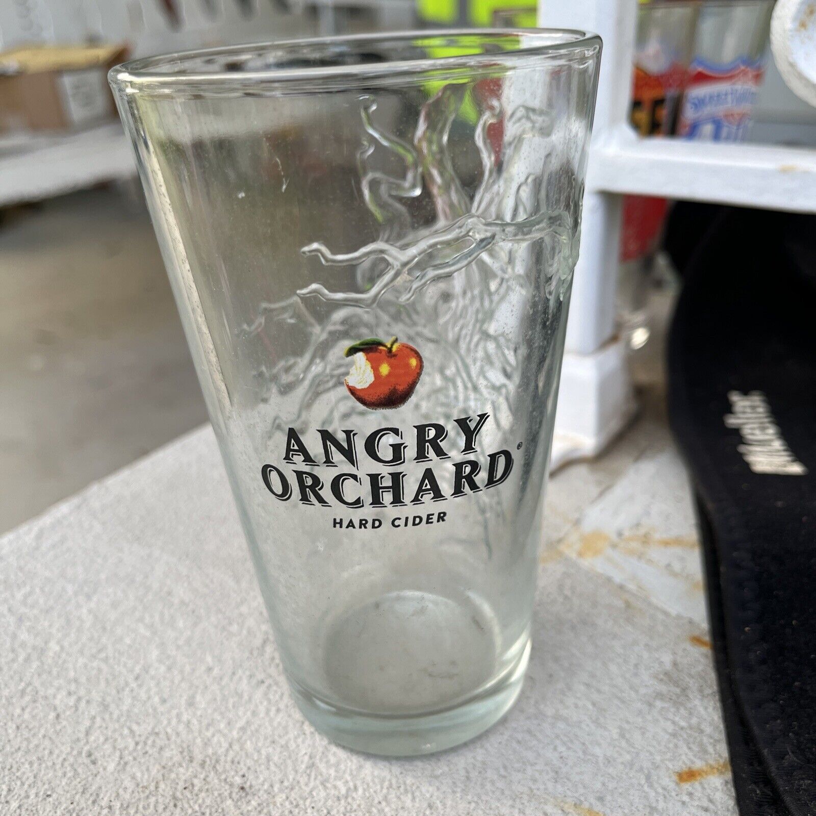 Angry Orchard Hard Cider 16oz. Pint Glass 3D Raised Tree-Nucleated Apple Bottom