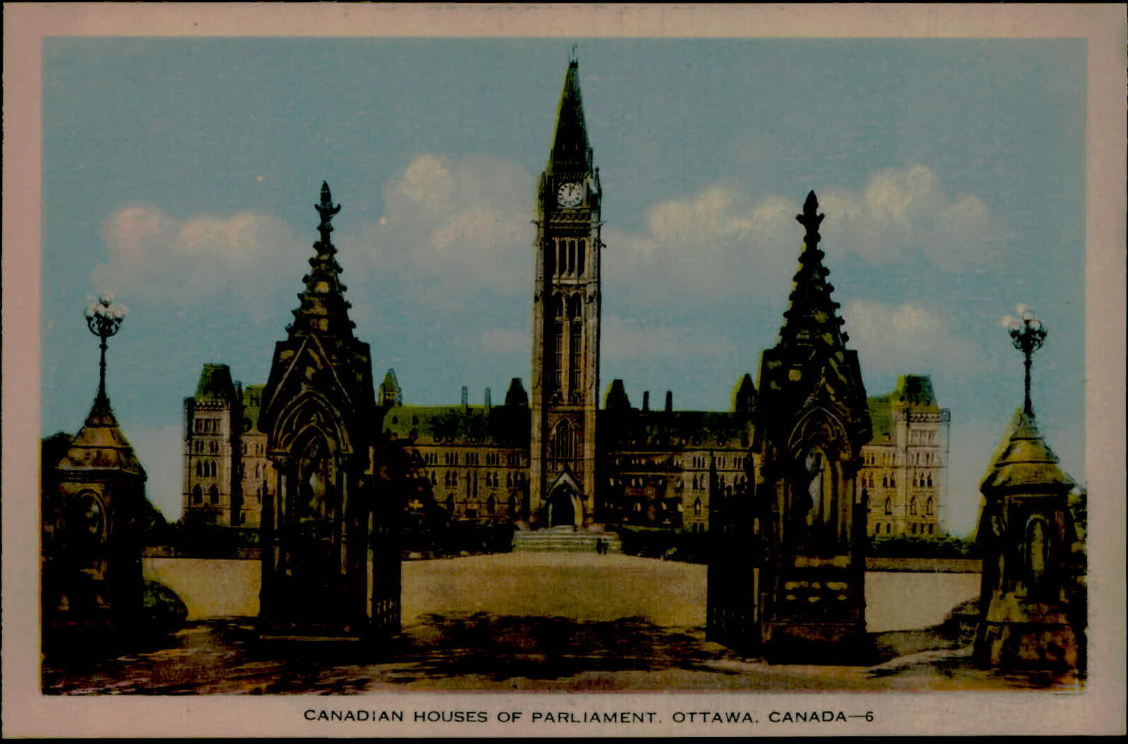 Postcard: CANADIAN HOUSES OF PARLIAMENT. OTTAWA. CANADA-6 40