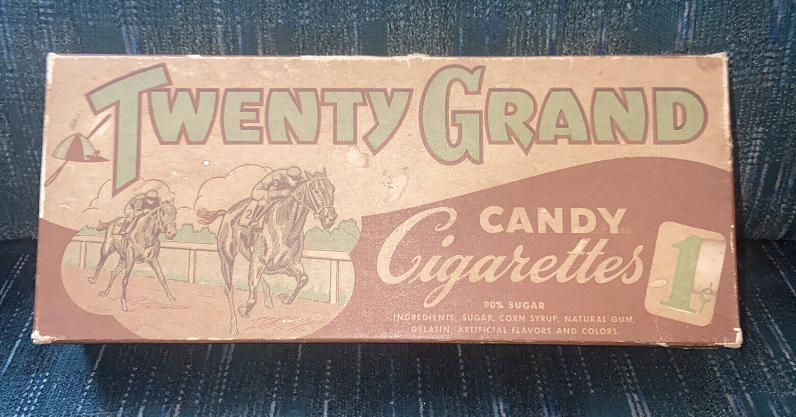 VINTAGE Twenty Grand Candy Cigarettes Display Box Howard Stark Co Milwaukee Wis