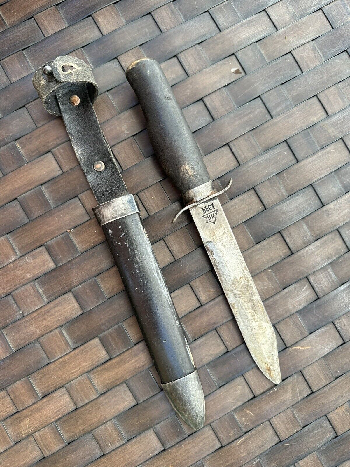 WWII Soviet NR 40 Knife, Very Good Reproduction