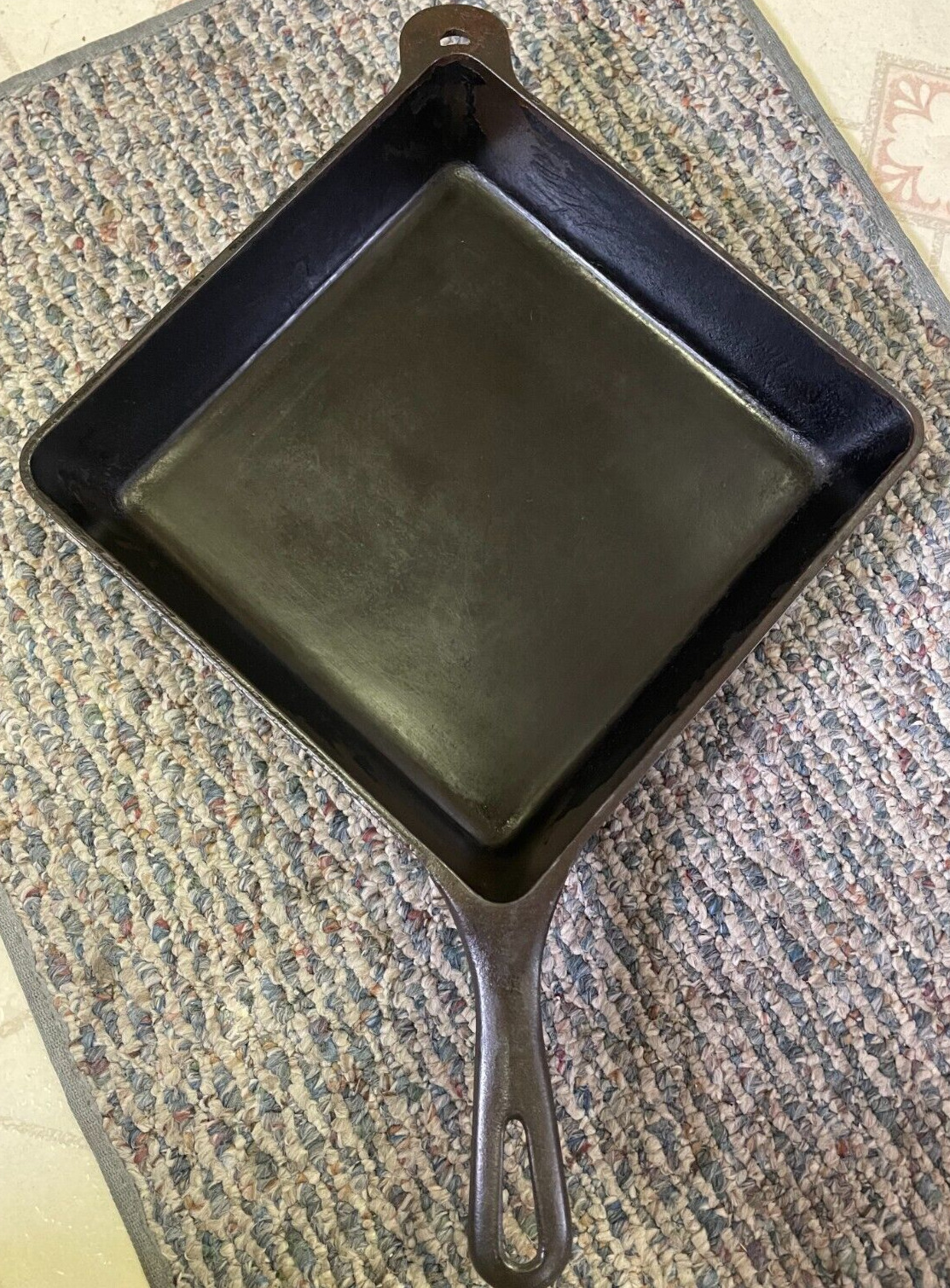 Antique Griswold 768 E Square Skillet - GREAT CONDITION Sits Flat