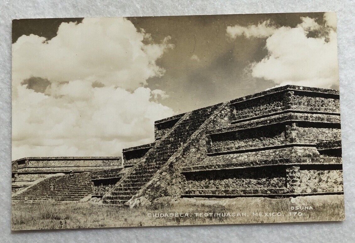 Ciudadela Teotihuacan Mexico Postcard (F1)