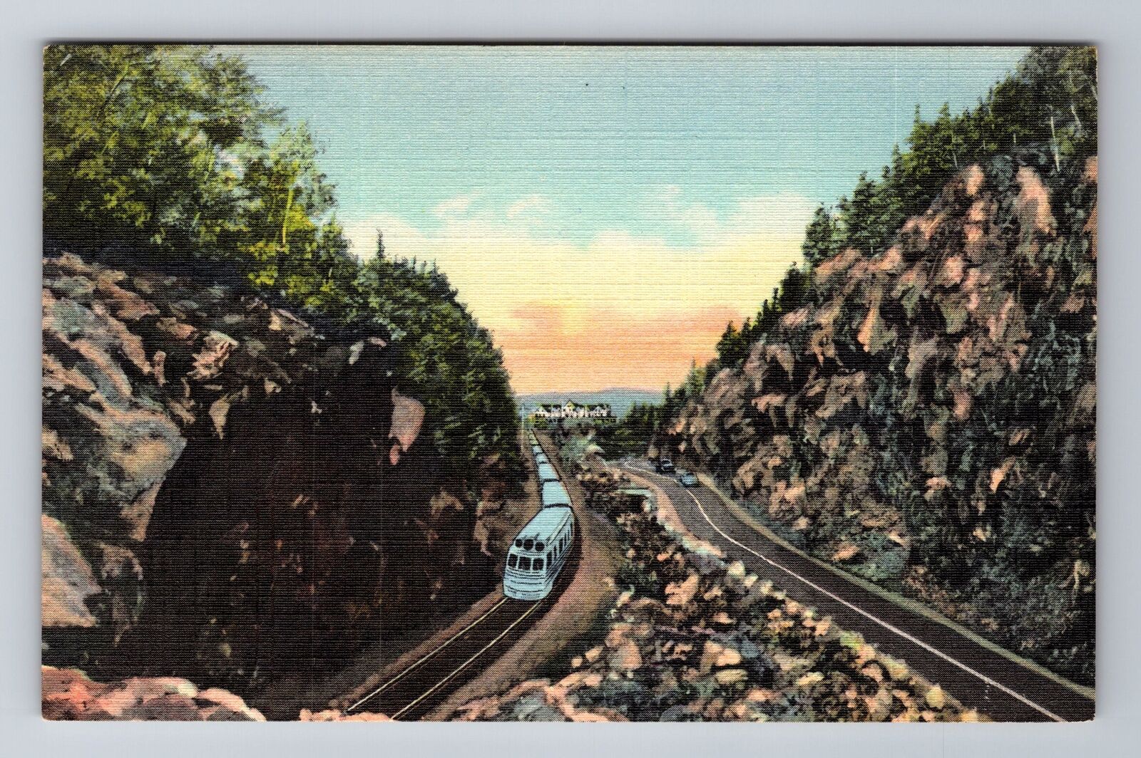 Crawford Notch NH-New Hampshire, Gate of the Notch, White Mts, Vintage Postcard