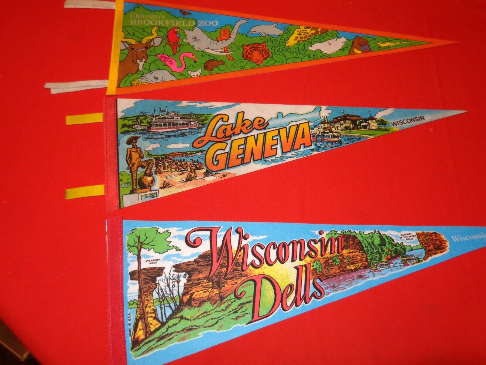 3 LARGE VINTAGE PENNANTS NEVER USED SOUVENIR TRAVEL COLLECTION  25 INCHES  # 710