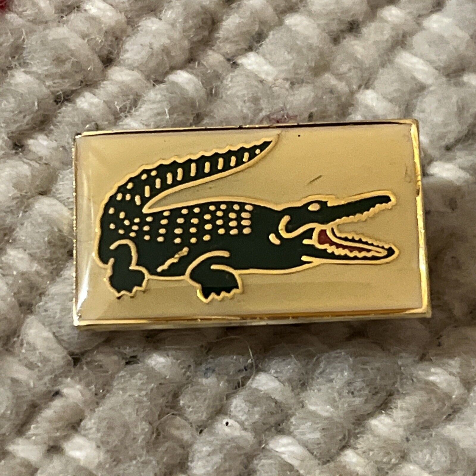 Rare Pin\'s Lacoste Crocodile Rectangular 
