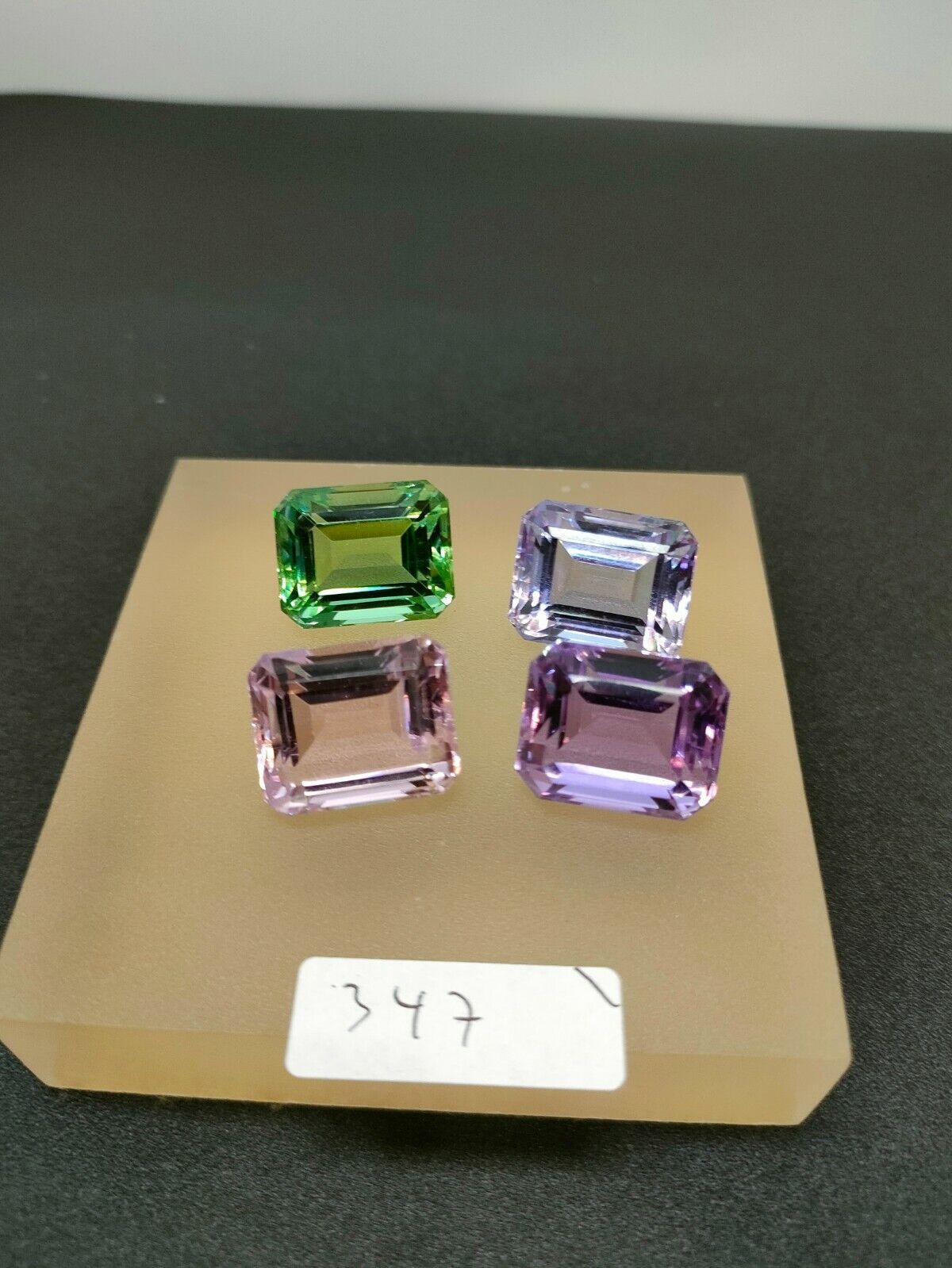 Andara Crystal Square Cutting 25mm 4pc in 4 color (347)