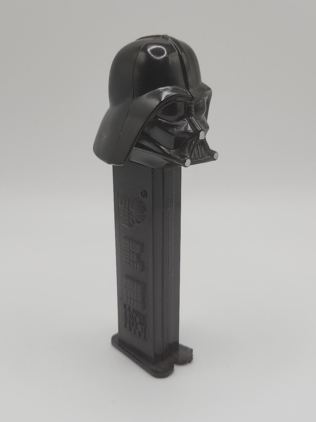Vintage Star Wars Darth Vader Pez Dispenser 1997