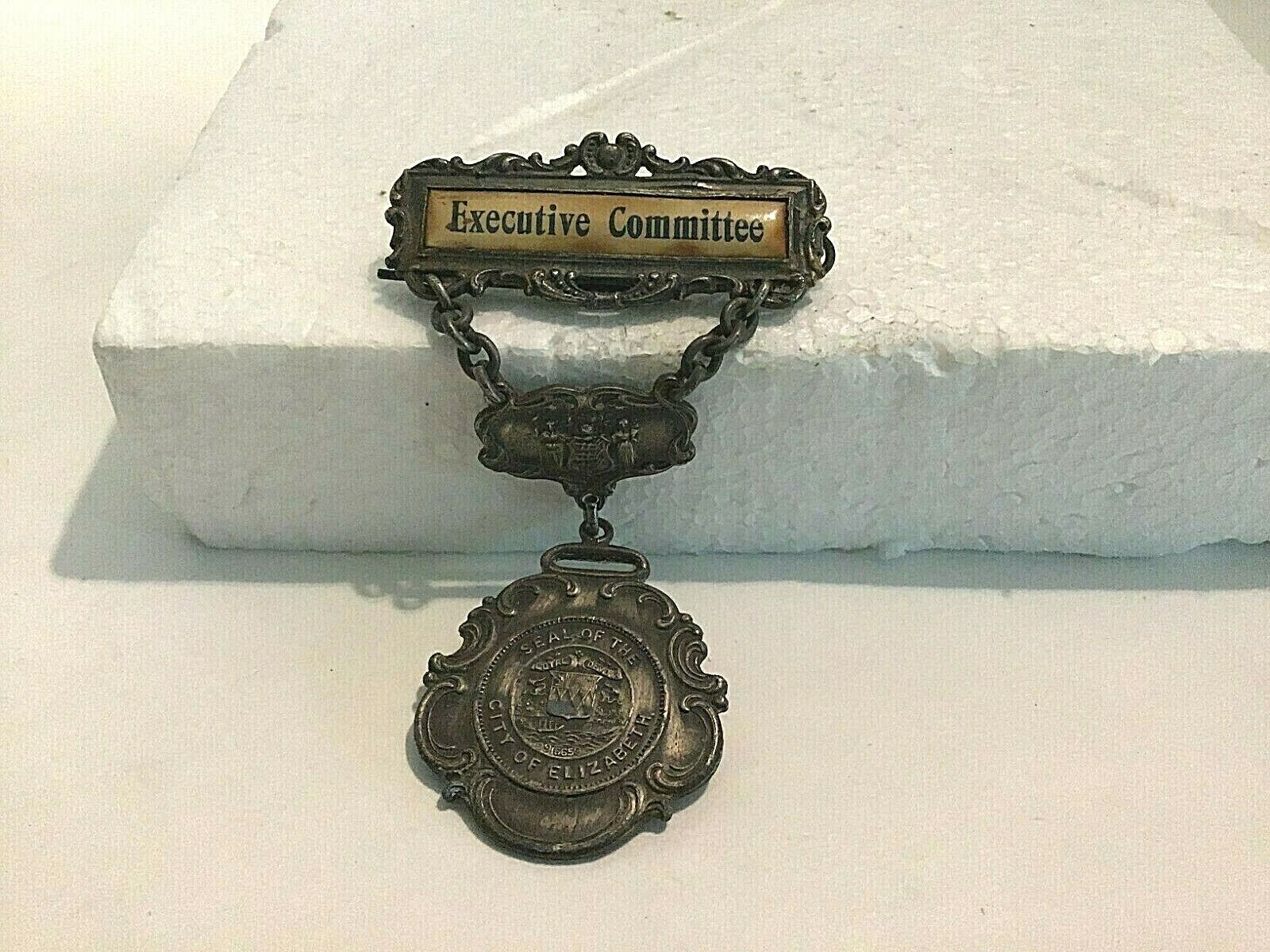 Elizabeth N.J. Old home Week Oct.6-12 1907 Executive Committee Medal ID 
