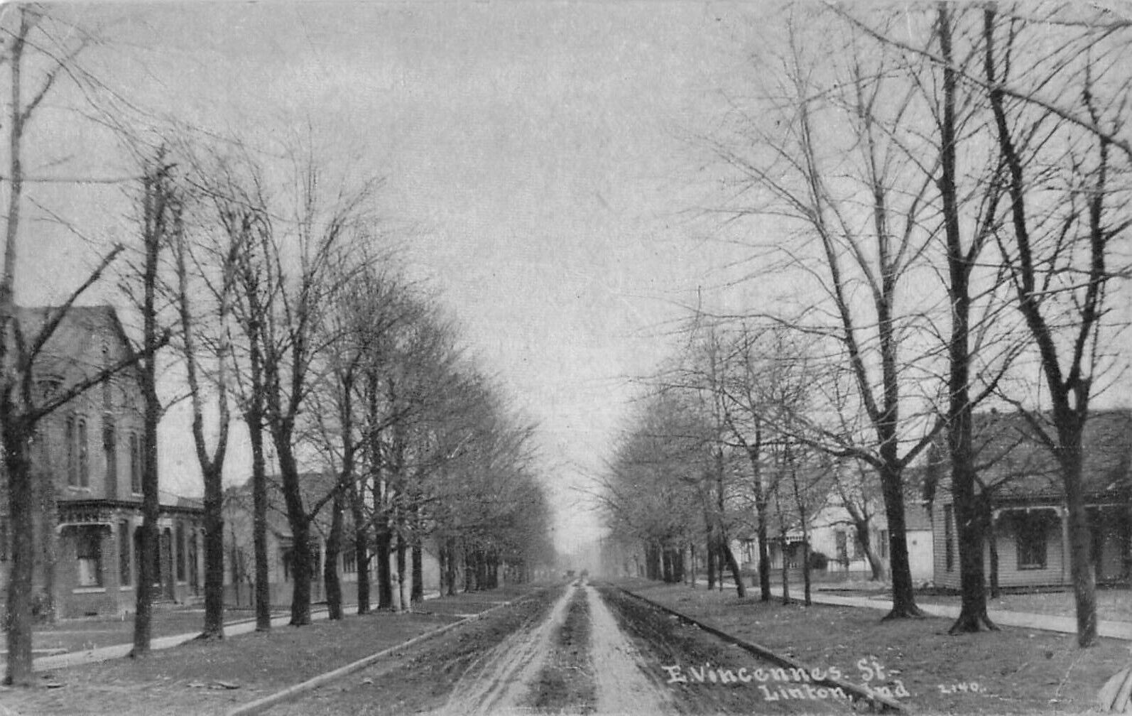 E Vincennes Street Linton Indiana 1911 Black and White Postcard