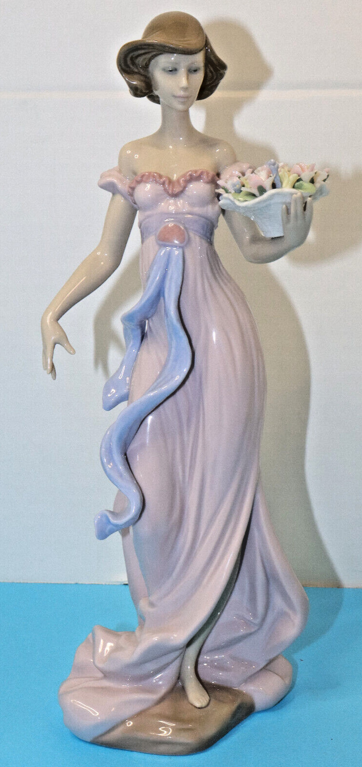 Lladro Figurine Spring Flirtation #6365 Mint no box
