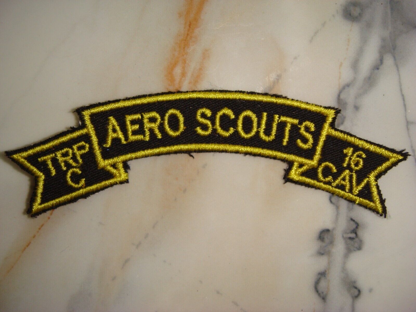 US C TROOP AERO SCOUTS 16th CAVALRY REGIMENT, VIETNAM WAR SCROLL PATCH