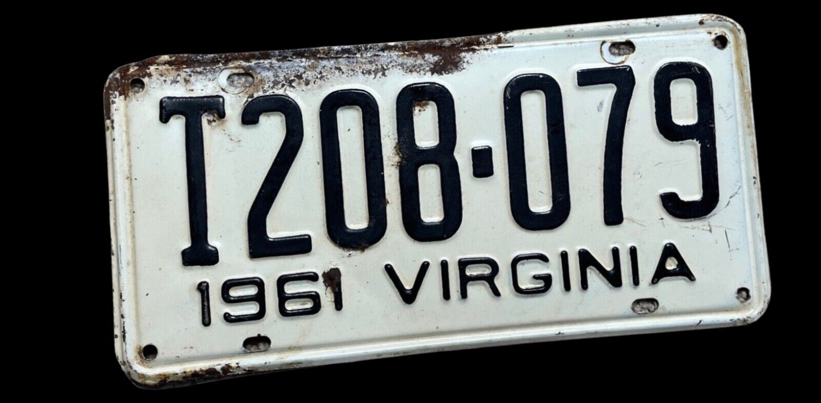 VTG 1961  Virginia metal car license plate 12 x 6 white automobile collectible