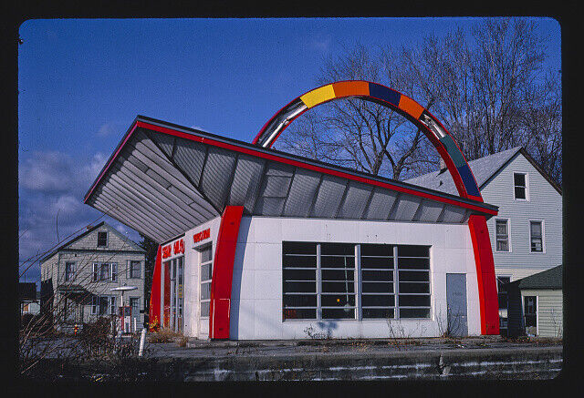 Photo:Sears Oil gas station,Yorkville,New York