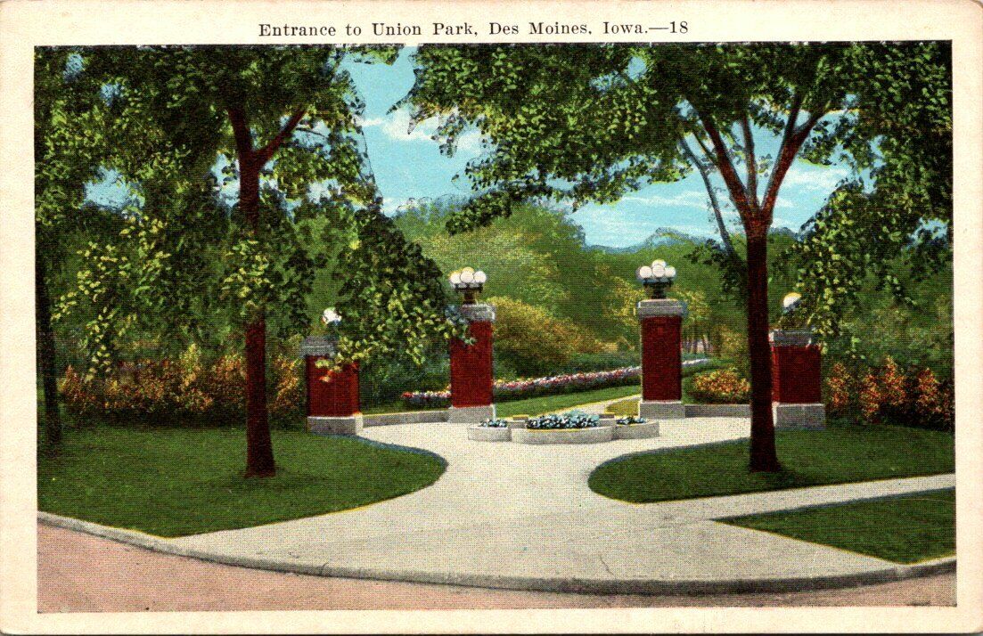 c1920s Entrance to Union Park Garden Des Moines Iowa Vintage Postcard