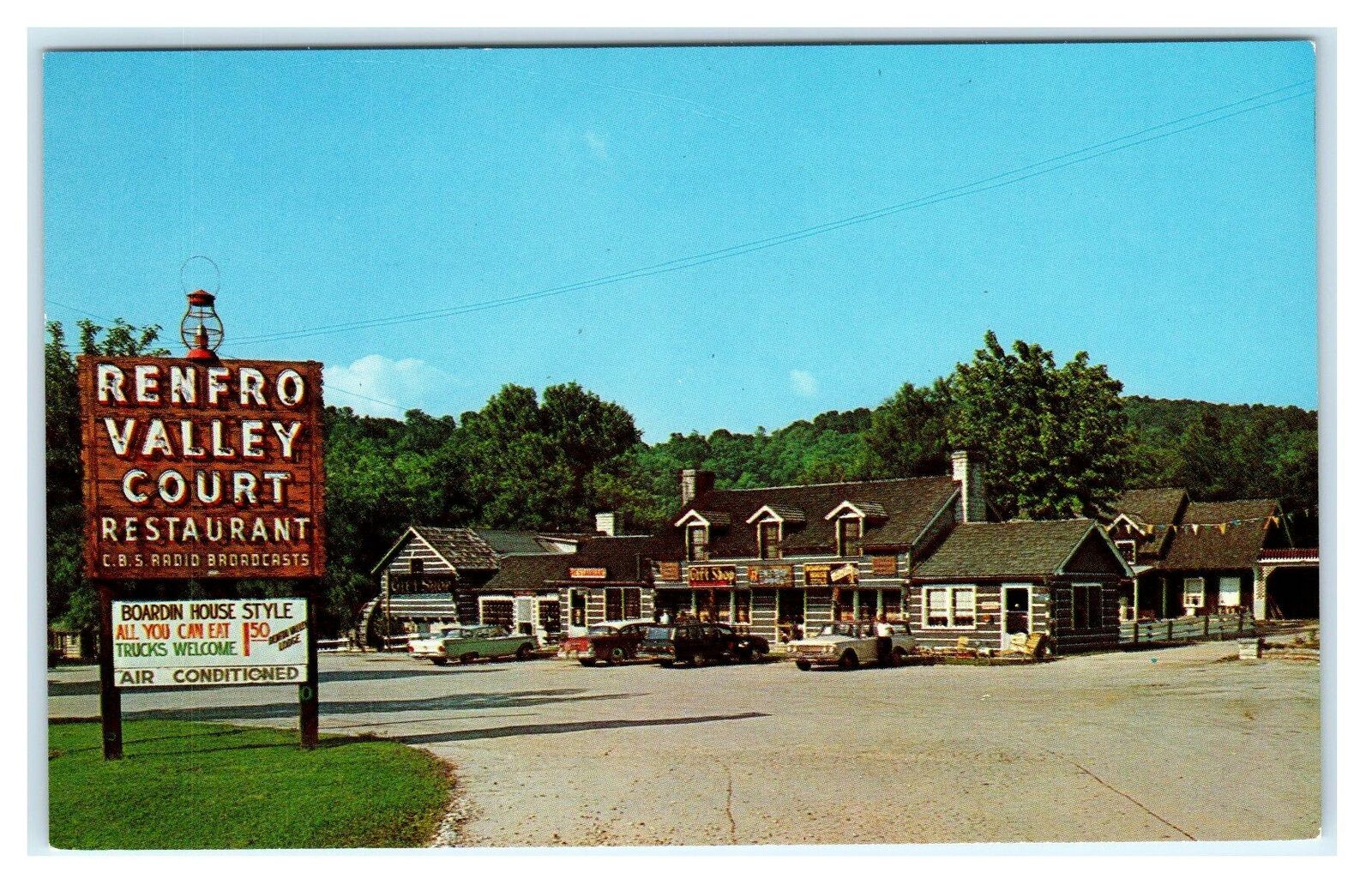MT VERNON, KY  ~Roadside RENFRO VALLEY LODGE  c1950s Rockcastle County Postcard