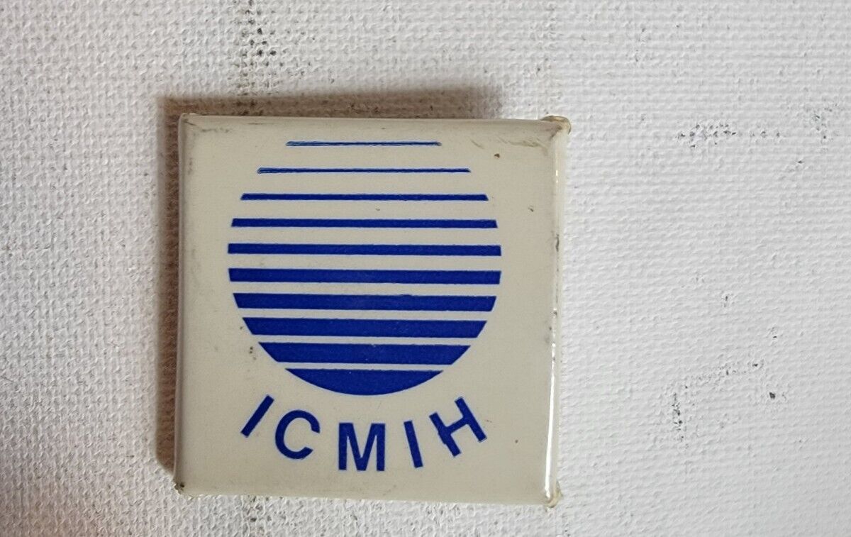 Retro Vintage Pinback Button VTG ICMIH