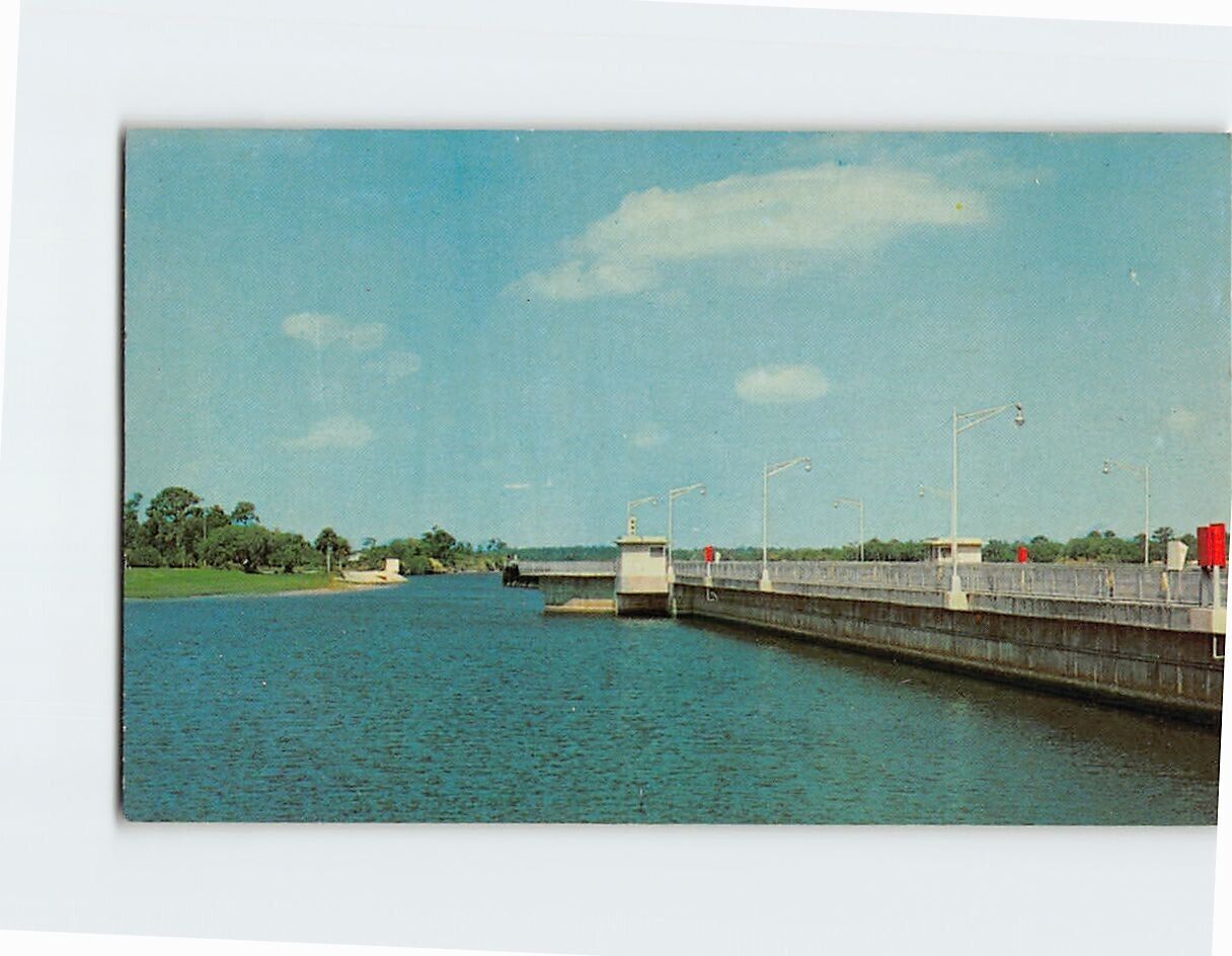 Postcard Fascinating Olga Locks as seen on the Caloosahatchee River Florida USA