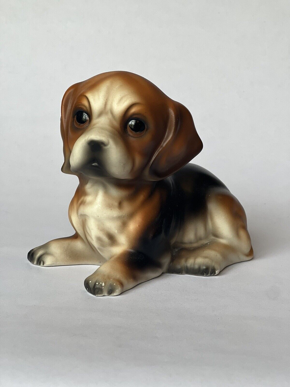 Royal Crown Hand Painted Beagle Puppy 3870 Vintage