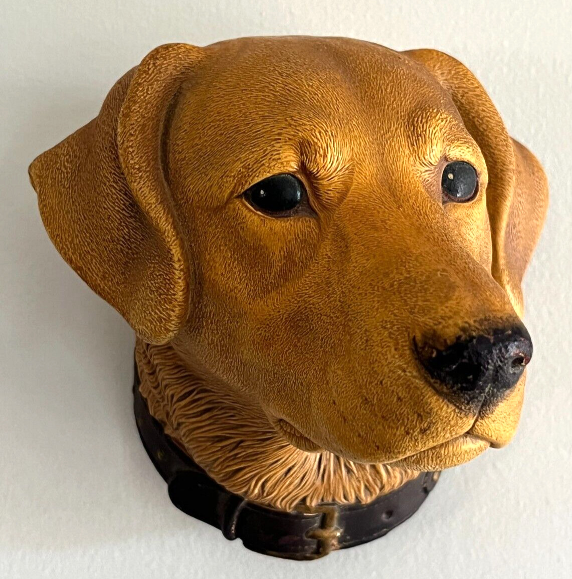 BOSSONS HEAD Golden Labrador Dog - Dogs of Distinction Yellow Lab Sculpture Vtg