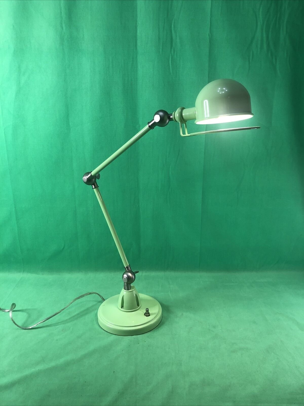 Jielde Signal Desk Lamp with Two Arms Green Heavy