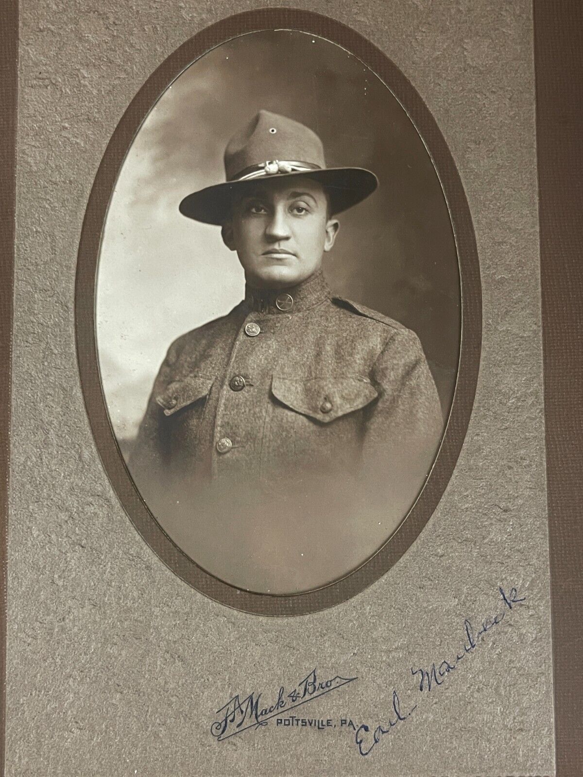 WWI Soldier Photo Identified Earl Maubeck Pottsville PA Photographer, FA?