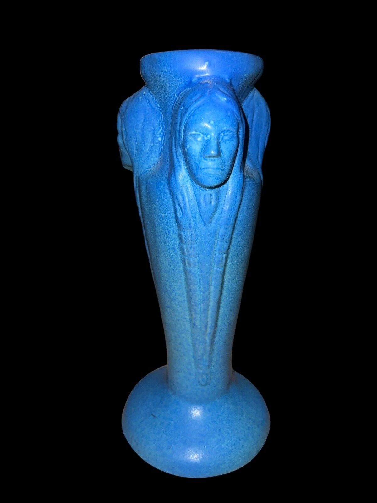Rare VAN BRIGGLE Three Indian Heads Pottery Vase~ Matte Blue~ Ht. 12\