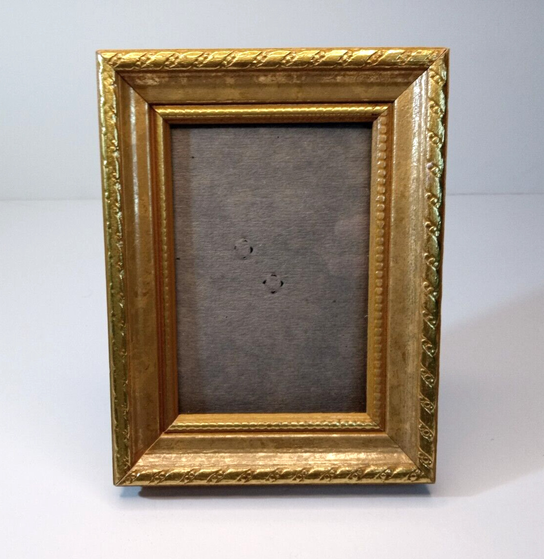 Vintage Ornate Gold Gild Design Picture Frame Wood & Glass 5 x 6.5 Holds 4 x 3