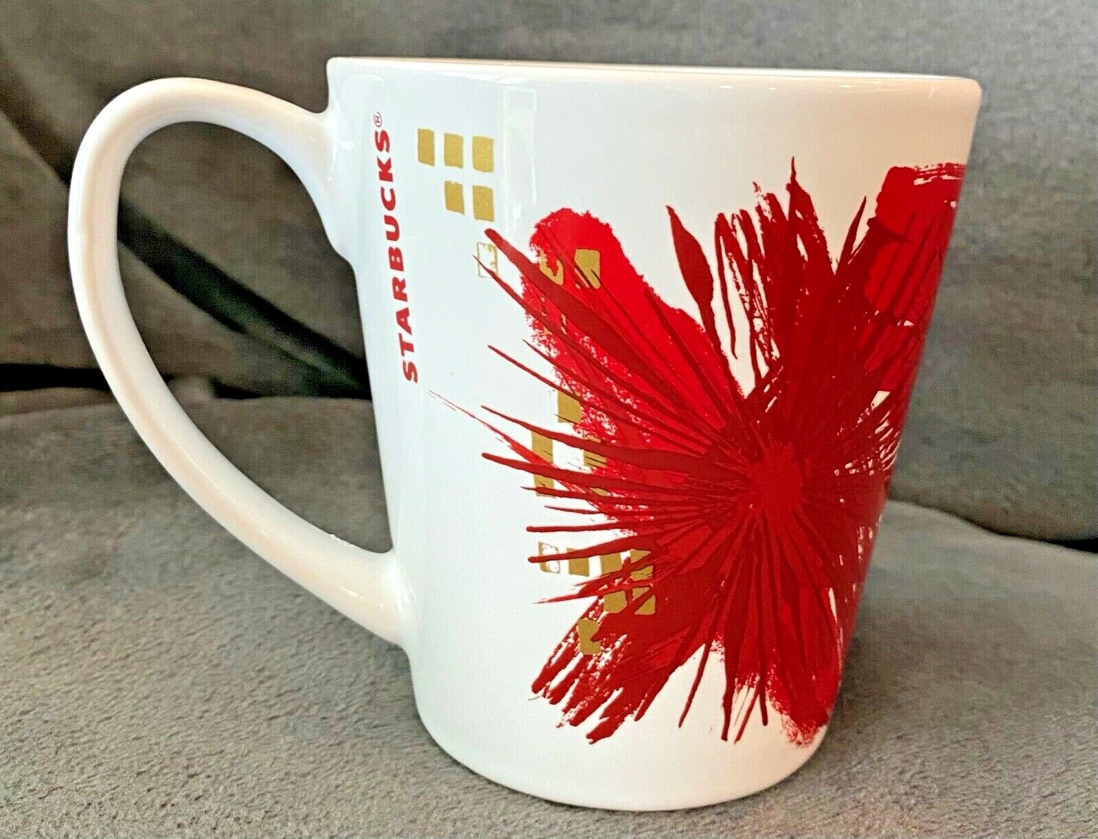 Starbucks 2014 Holiday Gold & Red Poinsettia Coffee Mug 11 oz