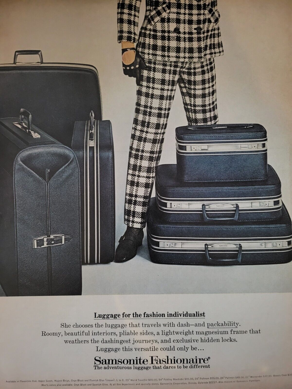 1967 Samsonite Fashionaire Luggage For Fashion Individualist Vintage ad