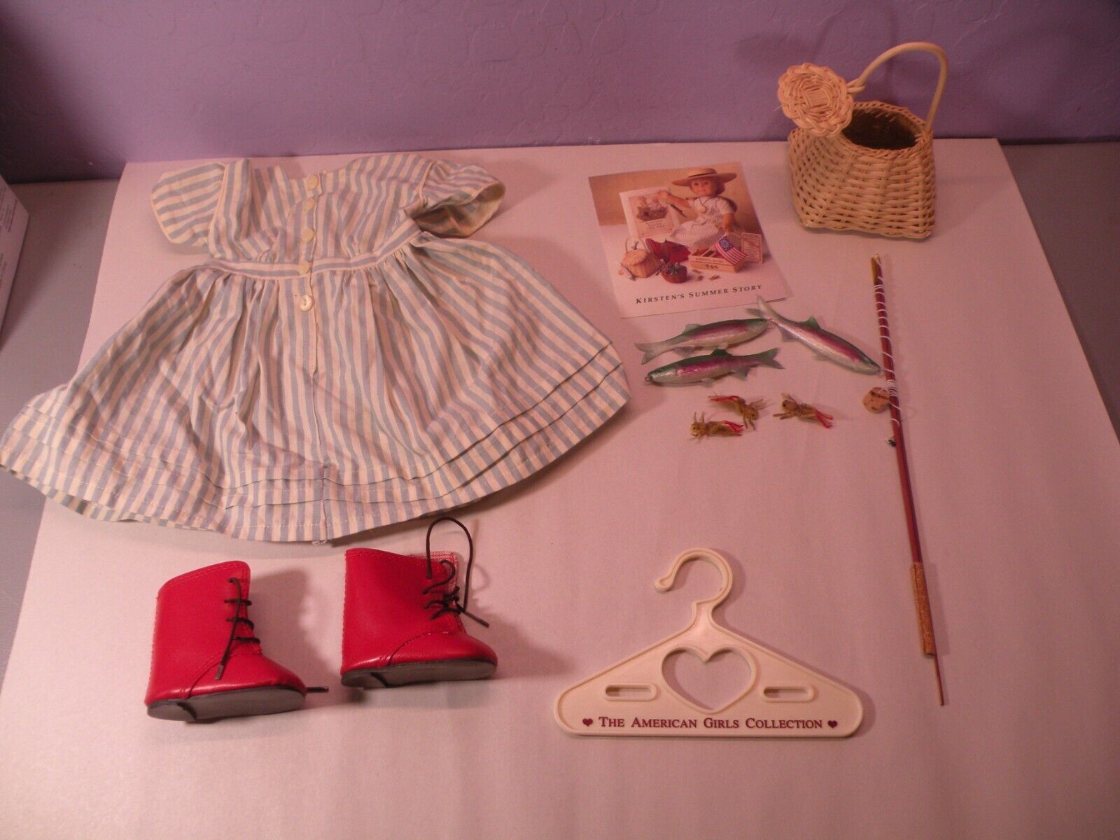 PLEASANT CO AMERICAN GIRL DOLL KIRSTEN SUMMER STORY OUTFIT/ACCESSORIES Incomplet