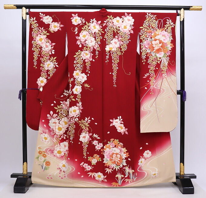 Furisode Kimono Japan Red, Beige, Seasonal Floral Pattern, Condition Rank B