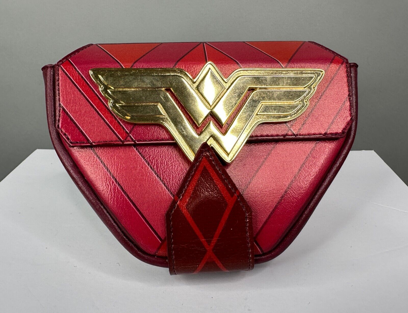 SweeTARTS Wonder Woman 1984 Golden Lasso BAG & Candy Dispenser 